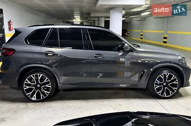 Внедорожник / Кроссовер BMW X5 M 2022 в 