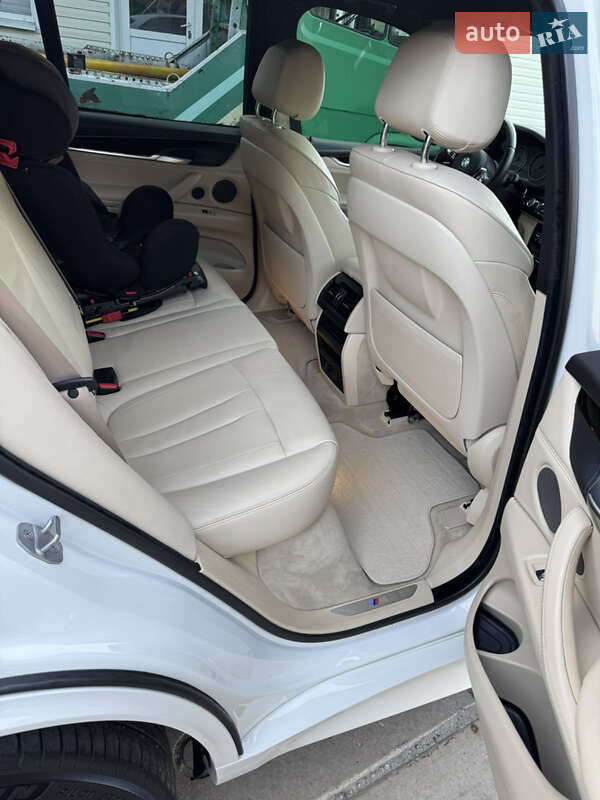 Позашляховик / Кросовер BMW X5 M 2014 в Дніпрі фото 17 Позашляховик / Кросовер BMW X5 M 2014 в Дніпрі