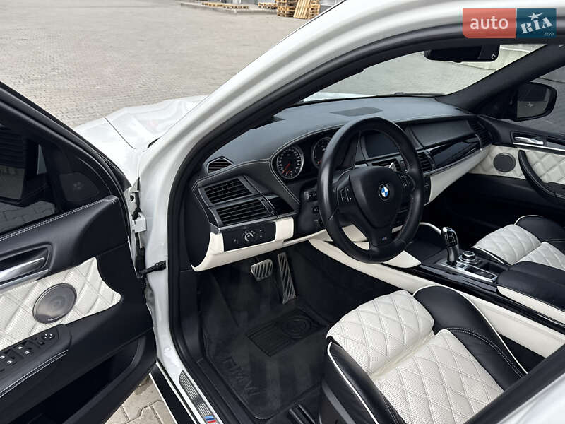 Внедорожник / Кроссовер BMW X5 M 2010 в Нововолынске