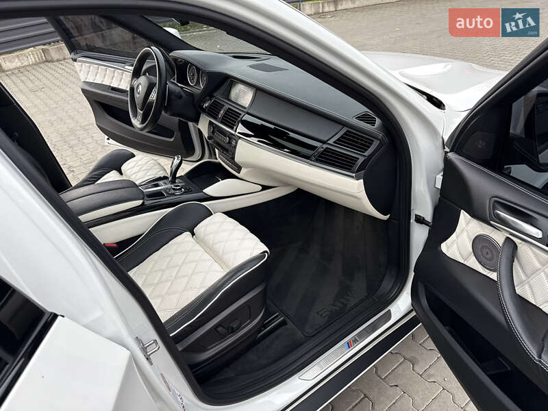 Внедорожник / Кроссовер BMW X5 M 2010 в Нововолынске