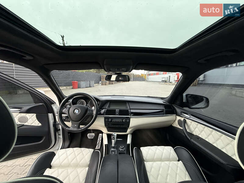Внедорожник / Кроссовер BMW X5 M 2010 в Нововолынске