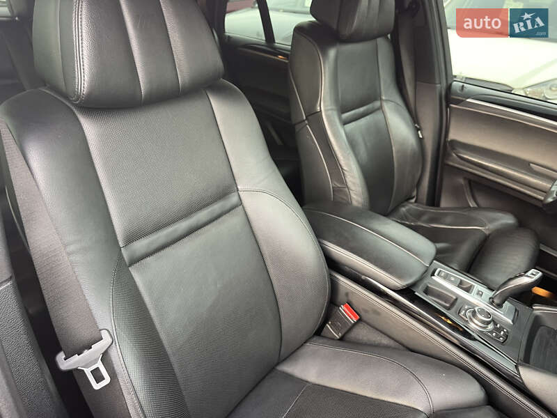 Позашляховик / Кросовер BMW X5 M 2011 в Києві