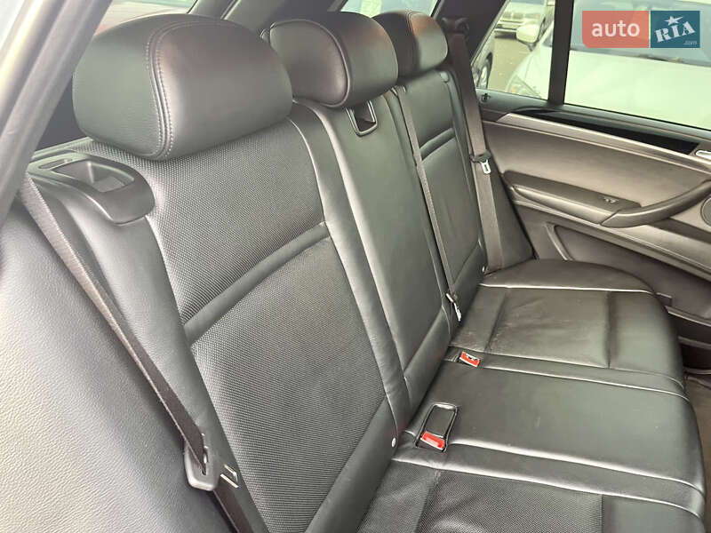 Позашляховик / Кросовер BMW X5 M 2011 в Києві