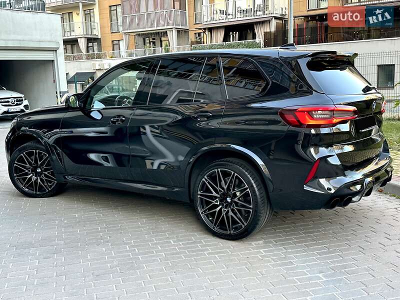 Внедорожник / Кроссовер BMW X5 M 2021 в Киеве