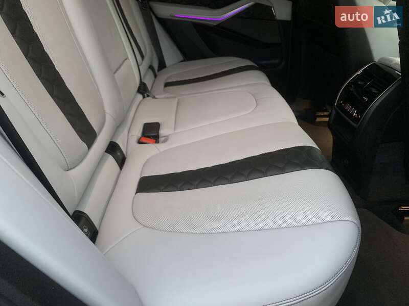 Позашляховик / Кросовер BMW X5 M 2020 в Дрогобичі фото 34 Позашляховик / Кросовер BMW X5 M 2020 в Дрогобичі