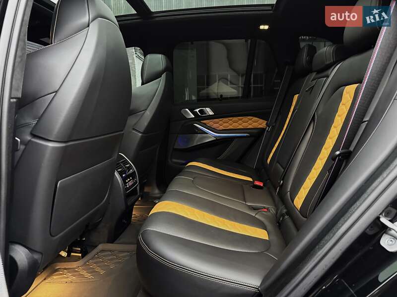 Внедорожник / Кроссовер BMW X5 M 2022 в Киеве