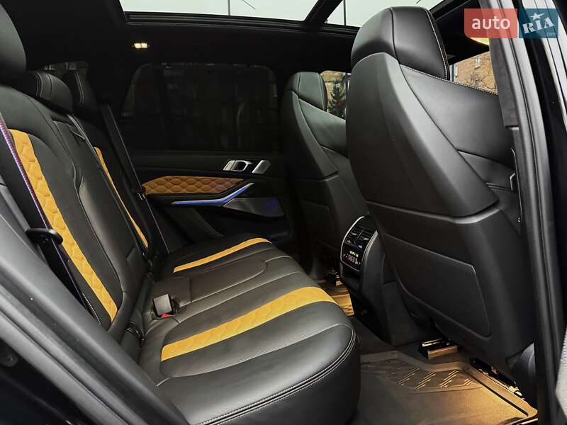 Внедорожник / Кроссовер BMW X5 M 2022 в Киеве