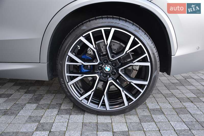 Внедорожник / Кроссовер BMW X5 M 2022 в Киеве