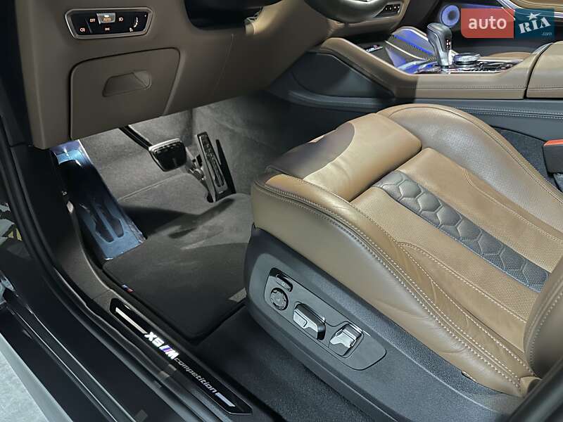 Внедорожник / Кроссовер BMW X5 M 2022 в Днепре