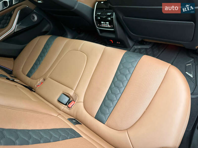 Внедорожник / Кроссовер BMW X5 M 2024 в Киеве