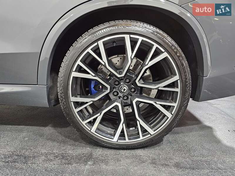 Внедорожник / Кроссовер BMW X5 M 2021 в Киеве