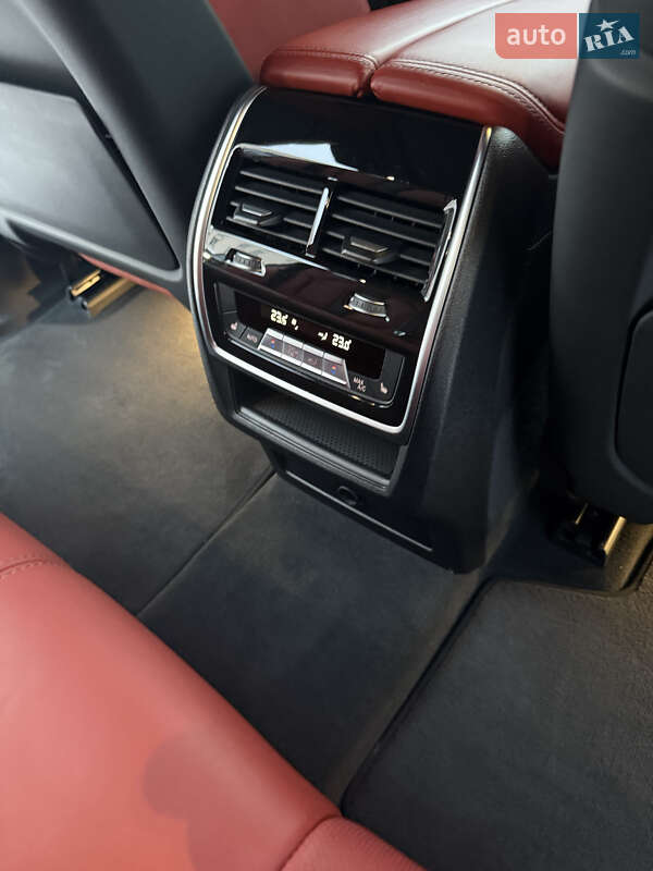 Внедорожник / Кроссовер BMW X5 M 2022 в Киеве фото 10 Внедорожник / Кроссовер BMW X5 M 2022 в Киеве