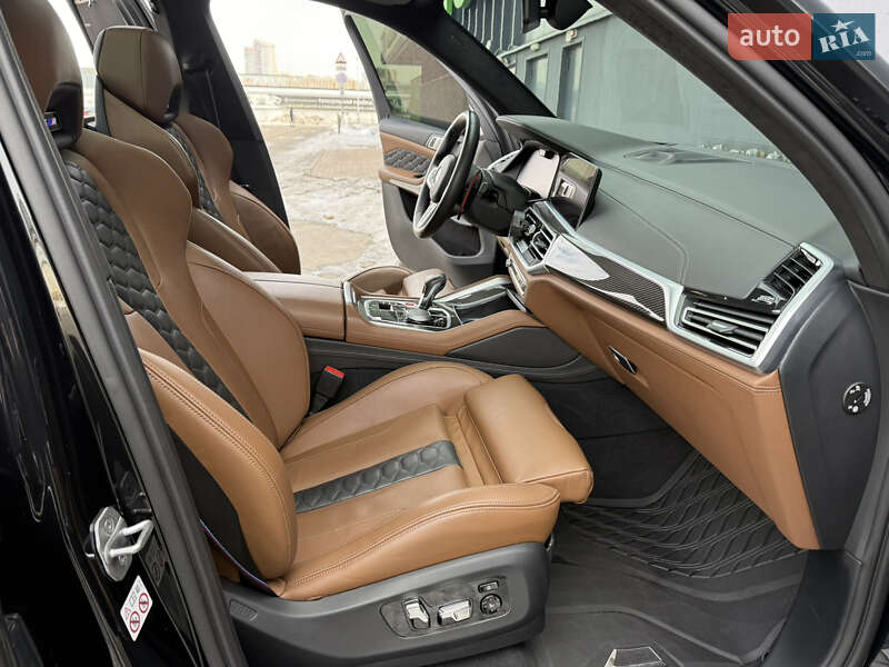 Внедорожник / Кроссовер BMW X5 M 2022 в Киеве