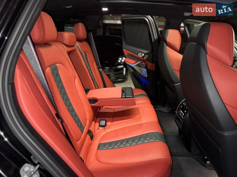 Внедорожник / Кроссовер BMW X5 M 2022 в Киеве