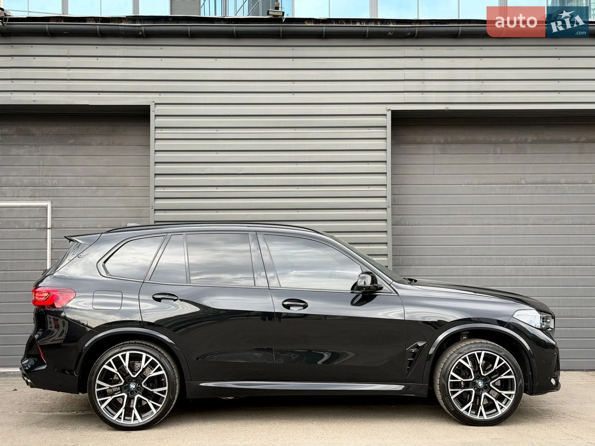 2023 BMW X5 M - мініатюра 11