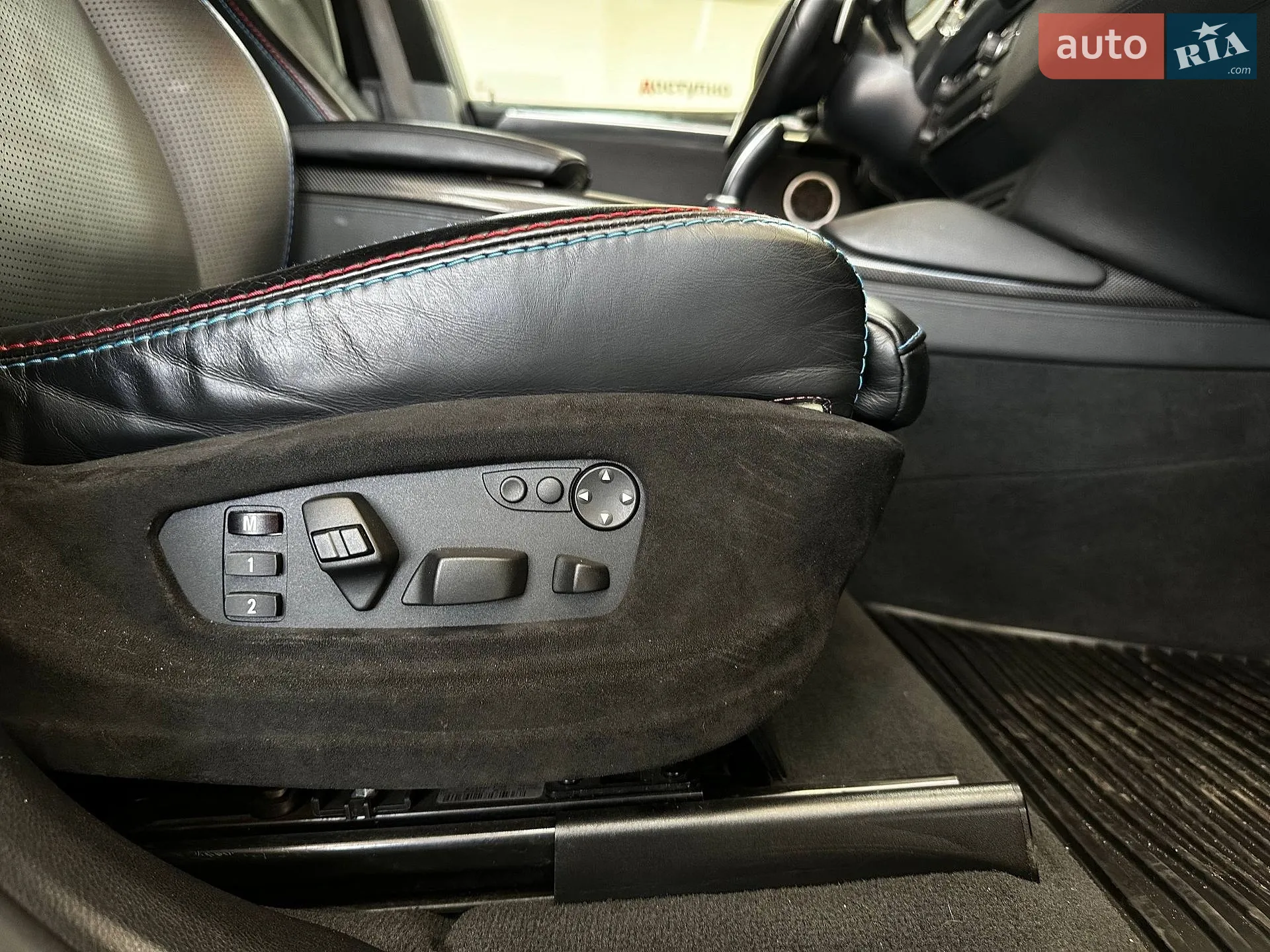2010 BMW X5 M - мініатюра 20