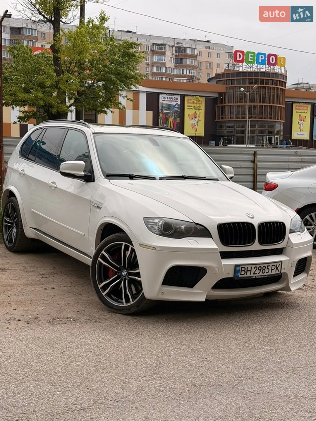2010 BMW X5 M - мініатюра 4