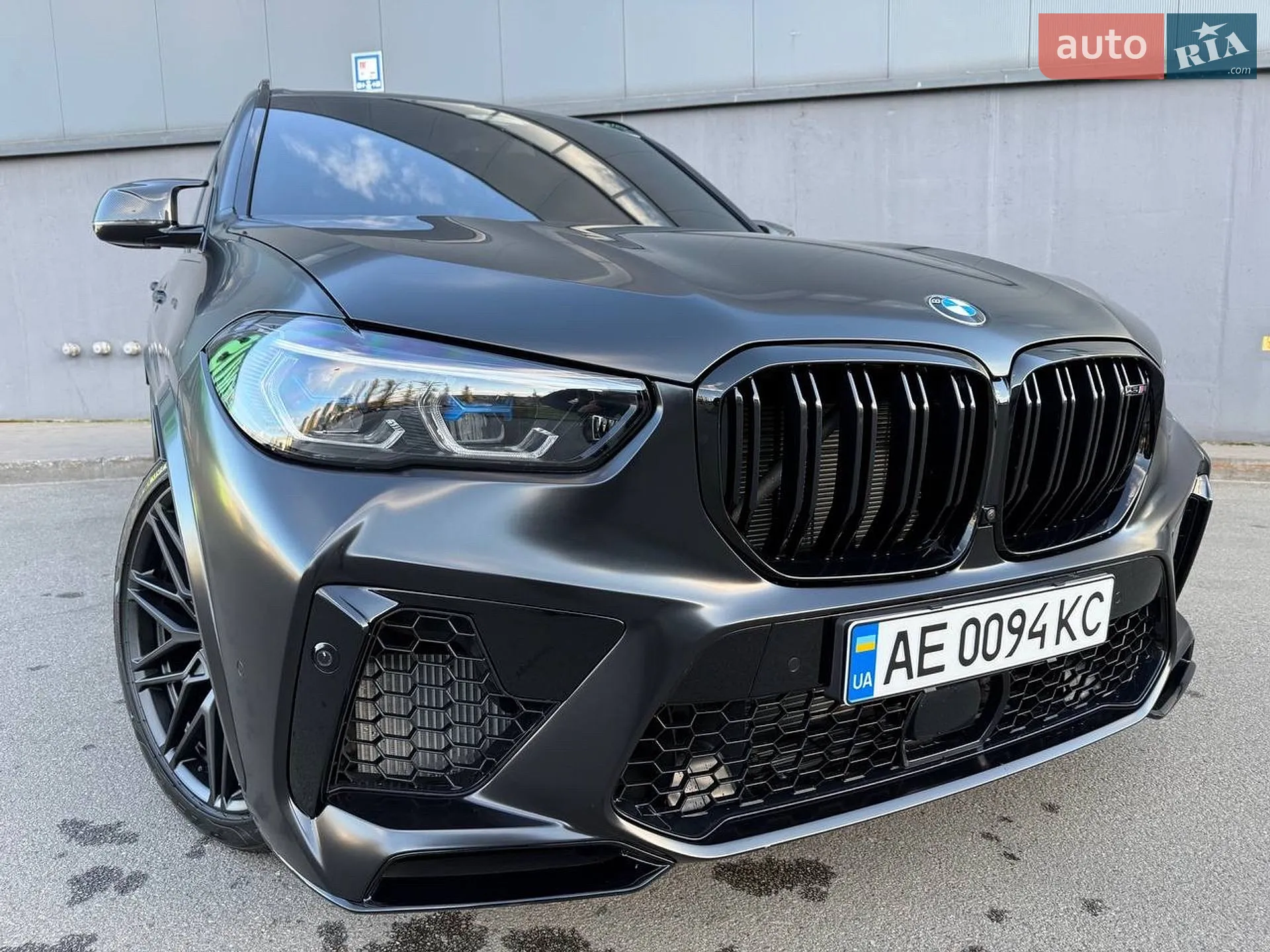 2022 BMW X5 M - мініатюра 3