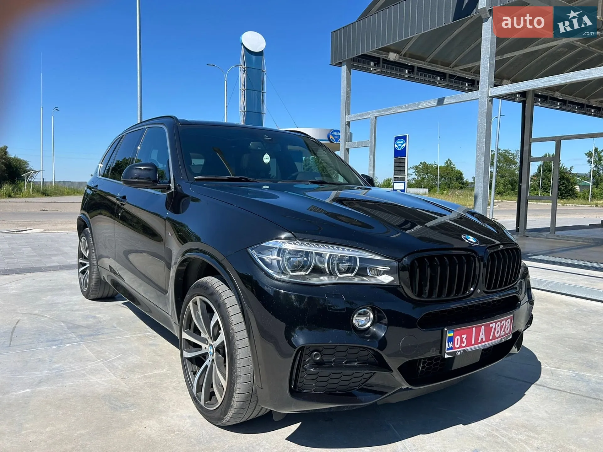 2016 BMW X5 M - мініатюра 3