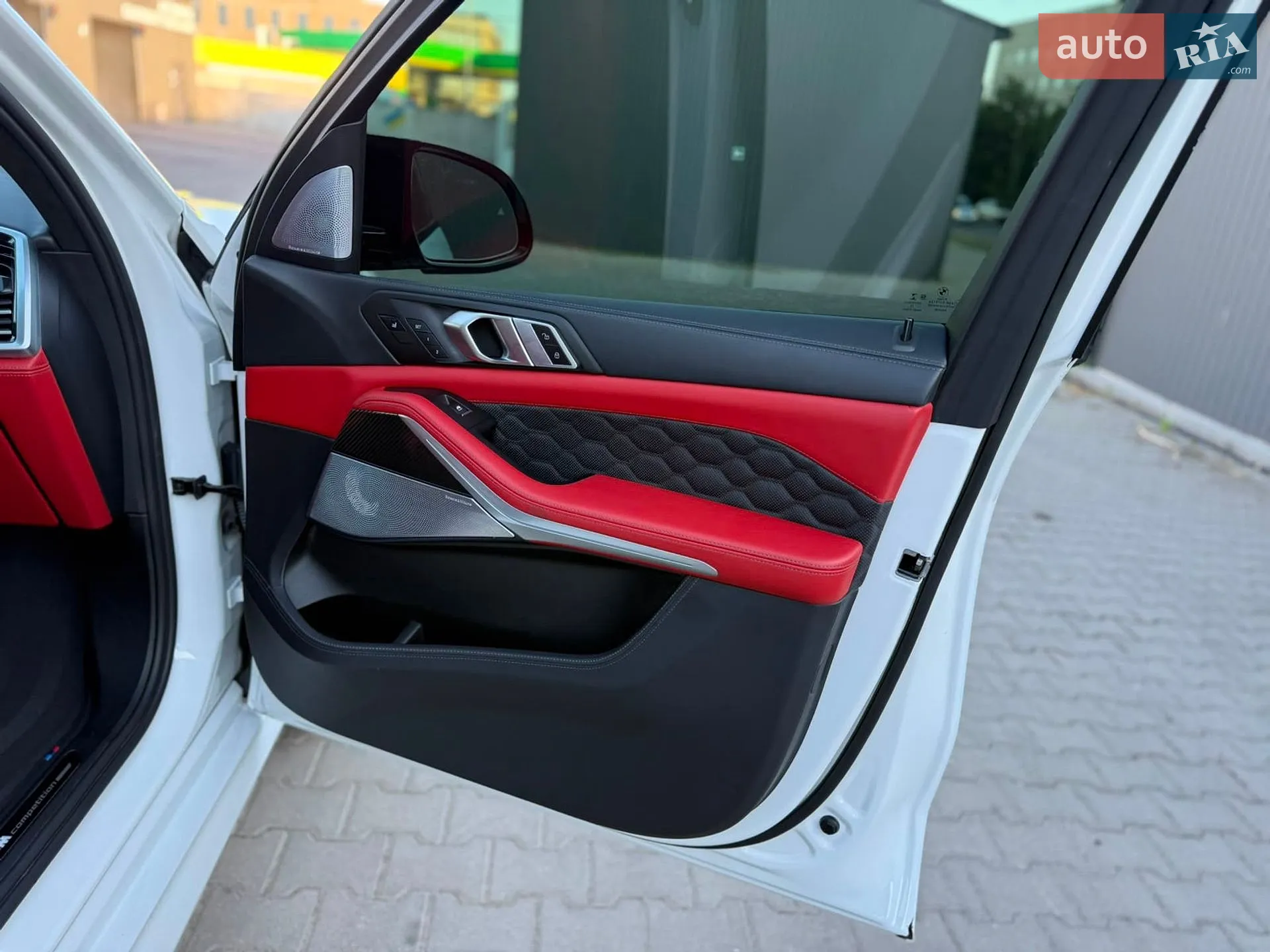2022 BMW X5 M - мініатюра 23