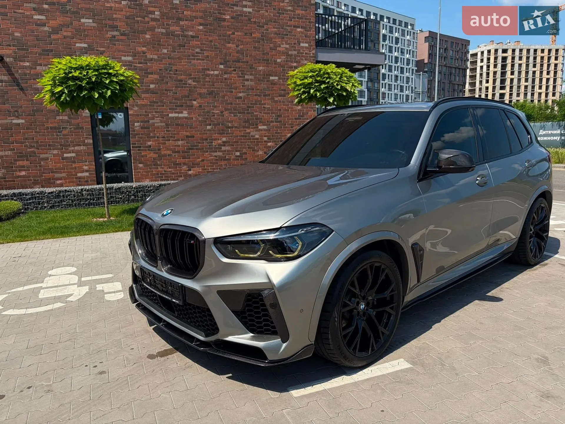 2022 BMW X5 M - мініатюра 3