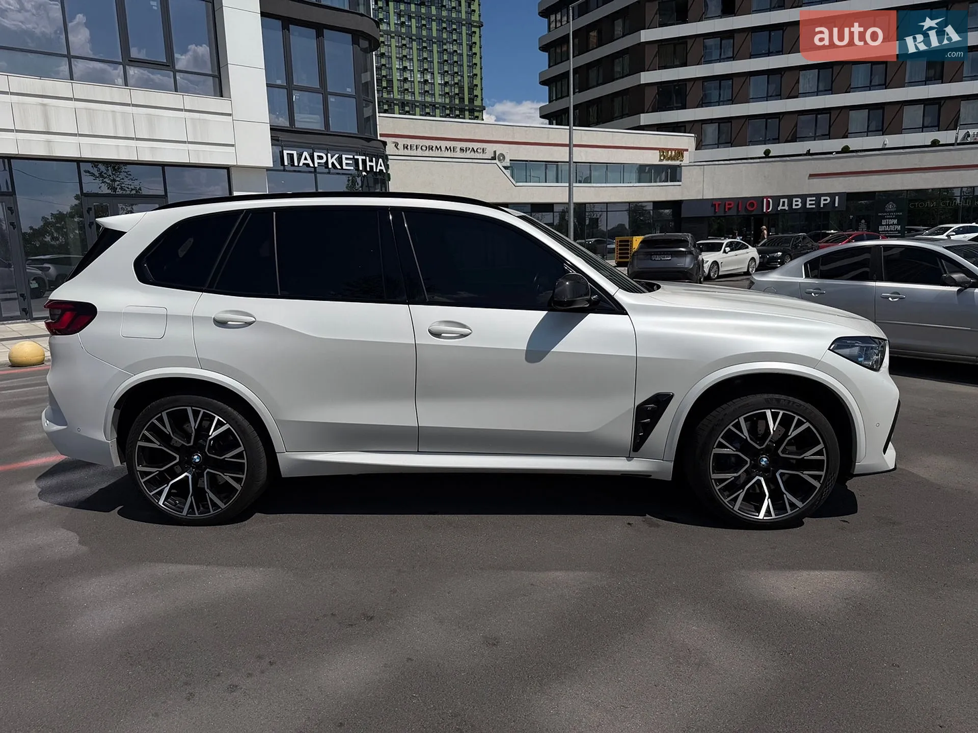 2022 BMW X5 M - мініатюра 8