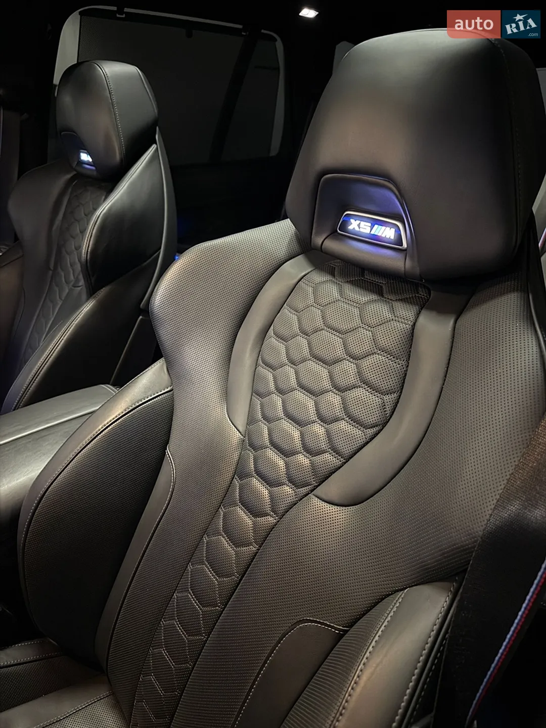 2022 BMW X5 M - мініатюра 29