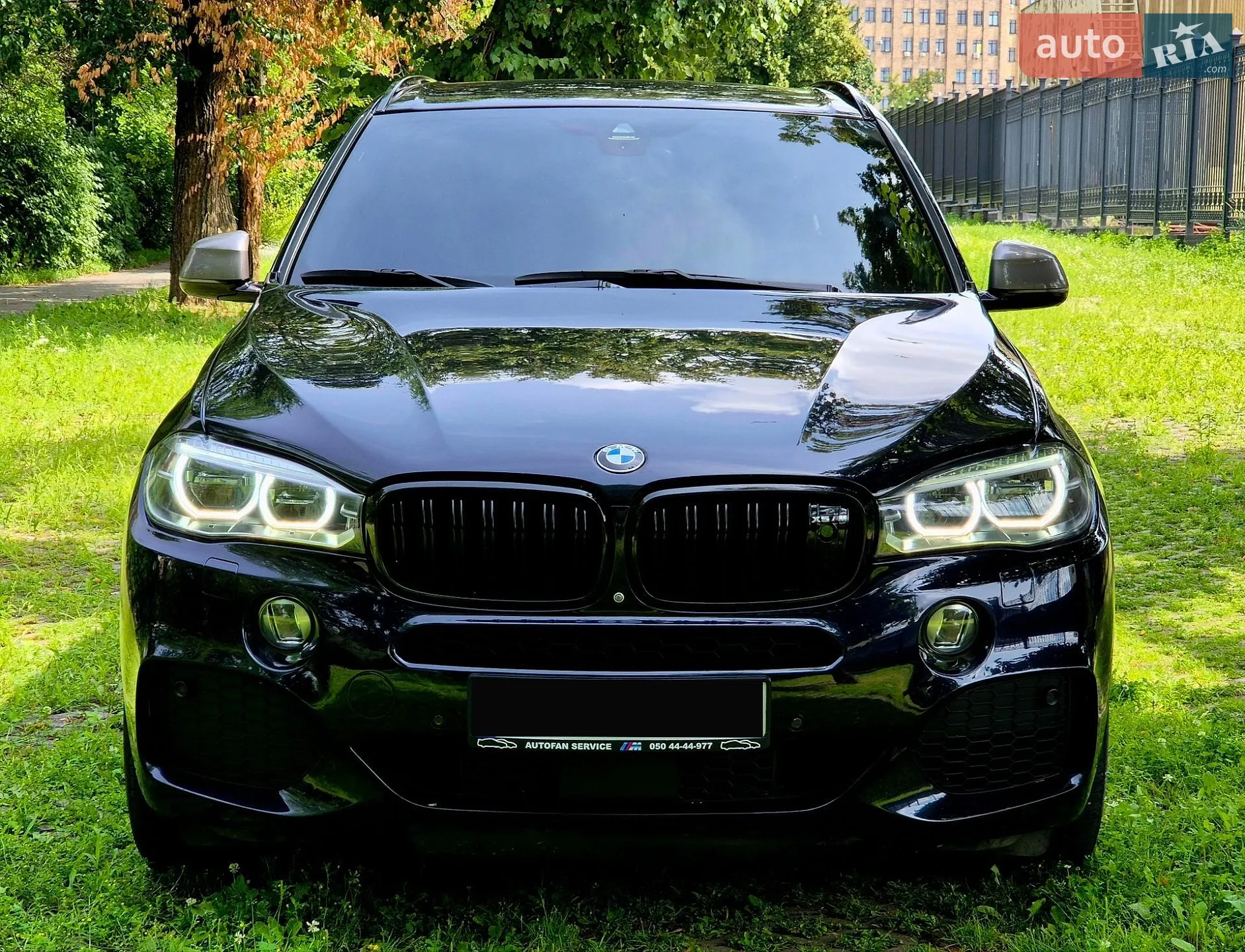 2017 BMW X5 M - мініатюра 3