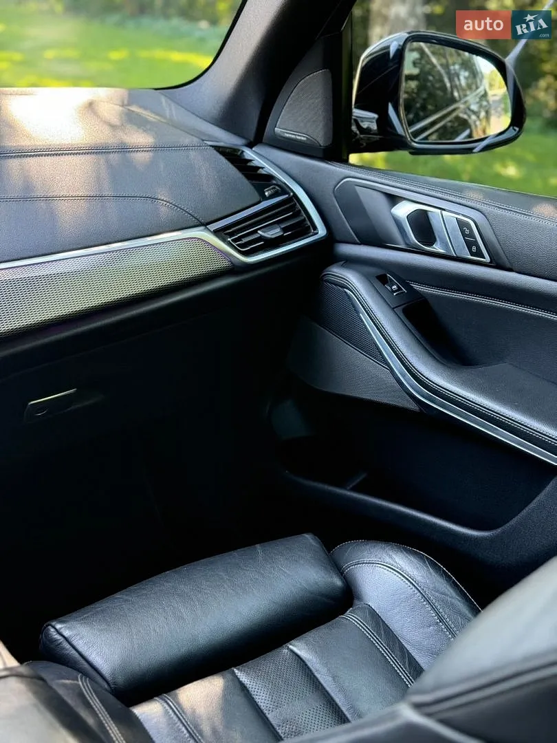 2019 BMW X5 M - мініатюра 11