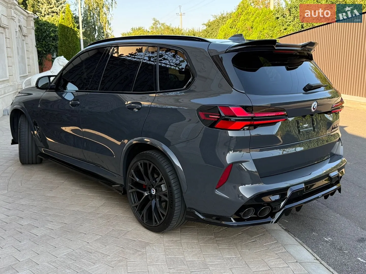 2022 BMW X5 M - мініатюра 3