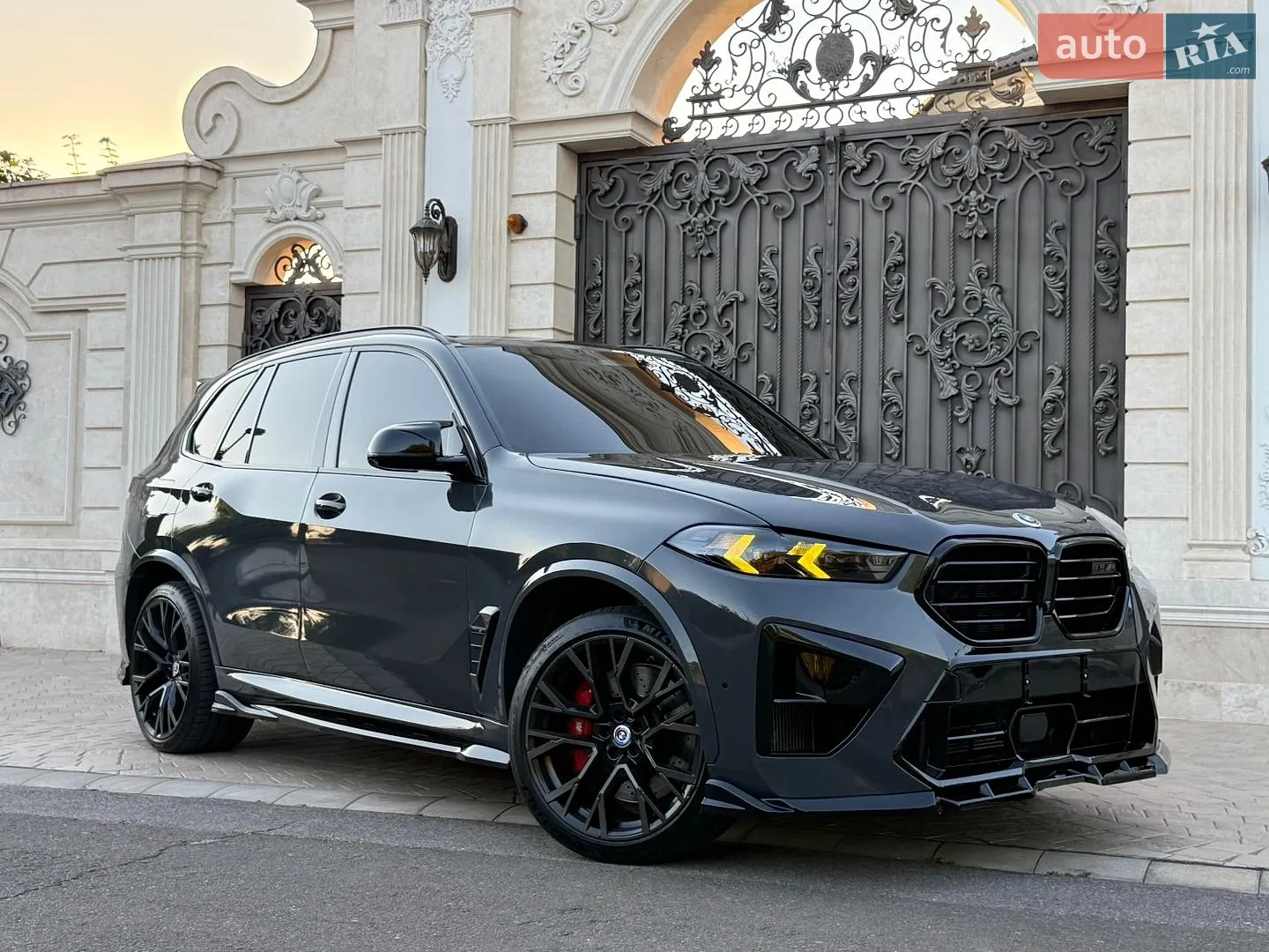 2022 BMW X5 M - мініатюра 9