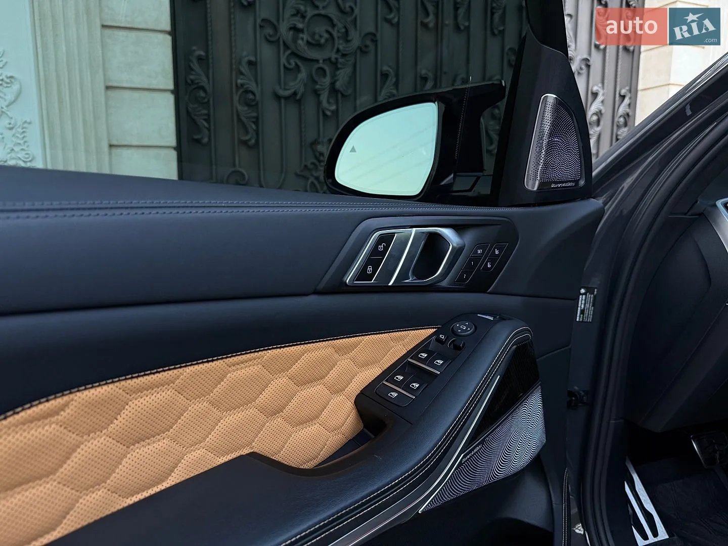 2022 BMW X5 M - мініатюра 24