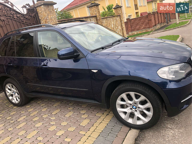 Позашляховик / Кросовер BMW X5 2011 в Рівному
