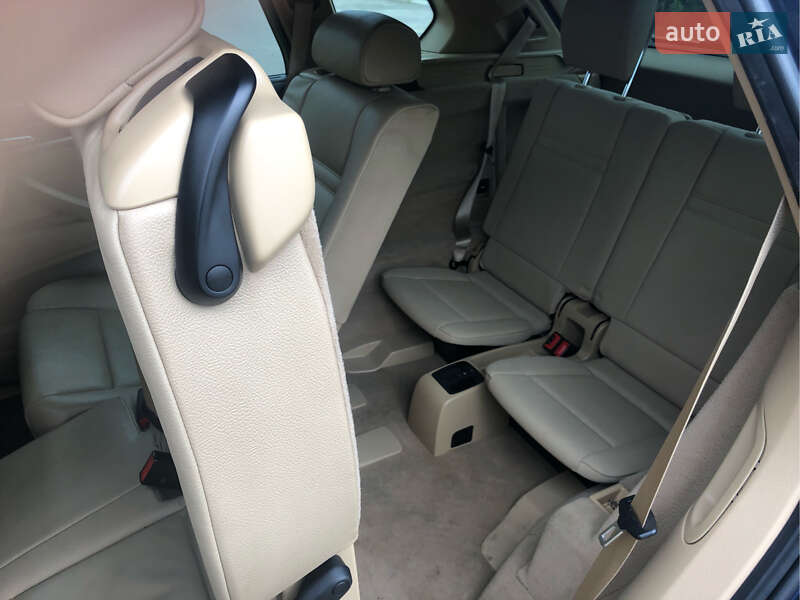 Позашляховик / Кросовер BMW X5 2011 в Рівному