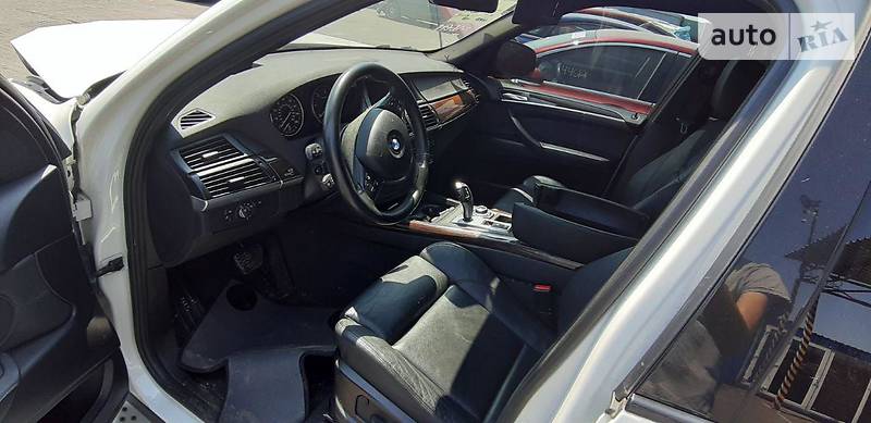 Внедорожник / Кроссовер BMW X5 2013 в Киеве