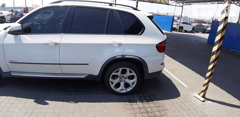 Внедорожник / Кроссовер BMW X5 2013 в Киеве