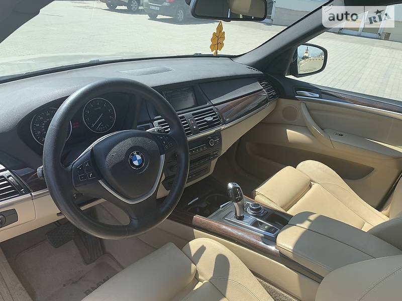 Позашляховик / Кросовер BMW X5 2011 в Києві