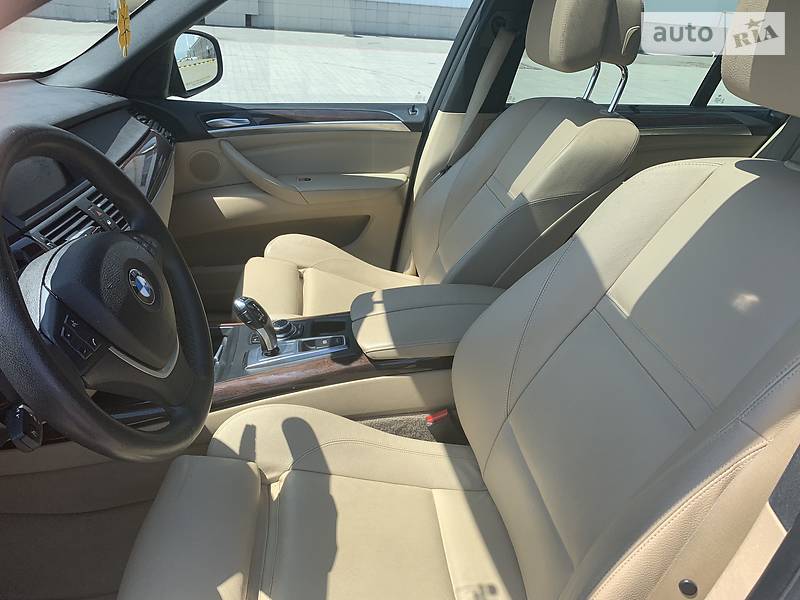Позашляховик / Кросовер BMW X5 2011 в Києві