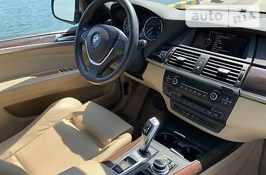 Позашляховик / Кросовер BMW X5 2011 в 