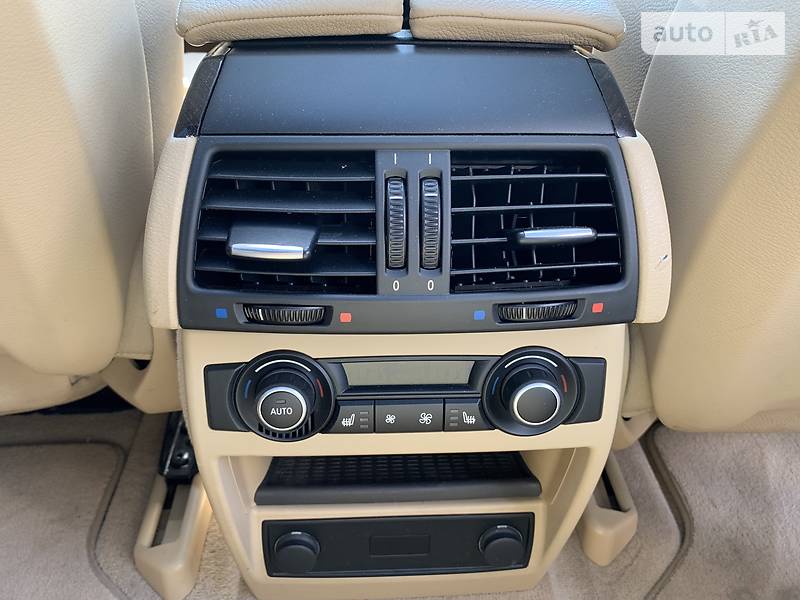 Позашляховик / Кросовер BMW X5 2011 в Києві