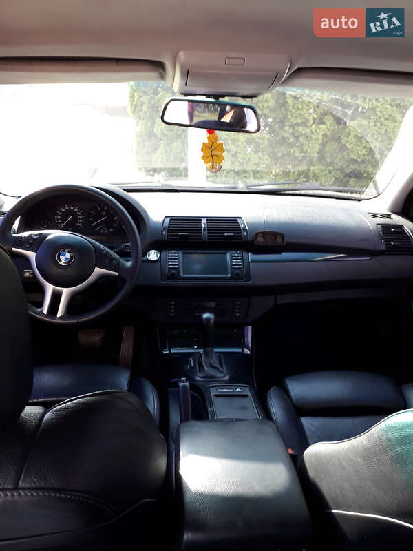 Внедорожник / Кроссовер BMW X5 2003 в Черноморске