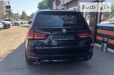 Позашляховик / Кросовер BMW X5 2016 в 