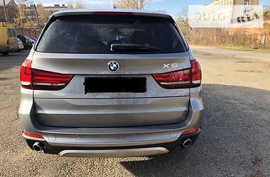 Внедорожник / Кроссовер BMW X5 2013 в Черновцах