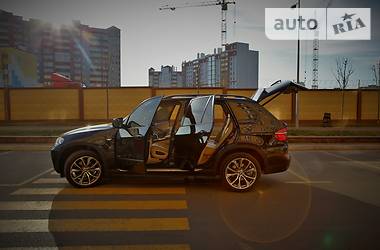 Внедорожник / Кроссовер BMW X5 2012 в Киеве