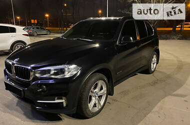 Позашляховик / Кросовер BMW X5 2015 в 