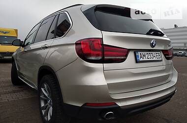 Позашляховик / Кросовер BMW X5 2014 в 