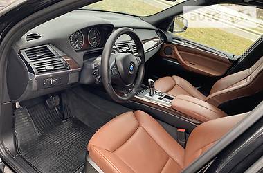 Позашляховик / Кросовер BMW X5 2013 в 