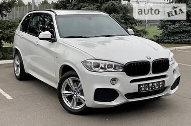 Позашляховик / Кросовер BMW X5 2017 в 