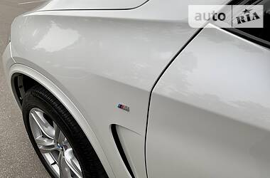 Позашляховик / Кросовер BMW X5 2017 в 