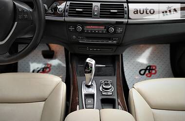 Позашляховик / Кросовер BMW X5 2012 в 
